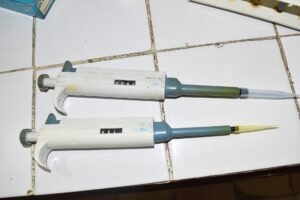 Pipette de laboratoire utilisée pour la recherche médicale