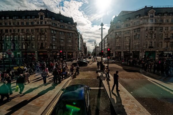 Vue d’Oxford Street depuis Oxford Circus, à Londres